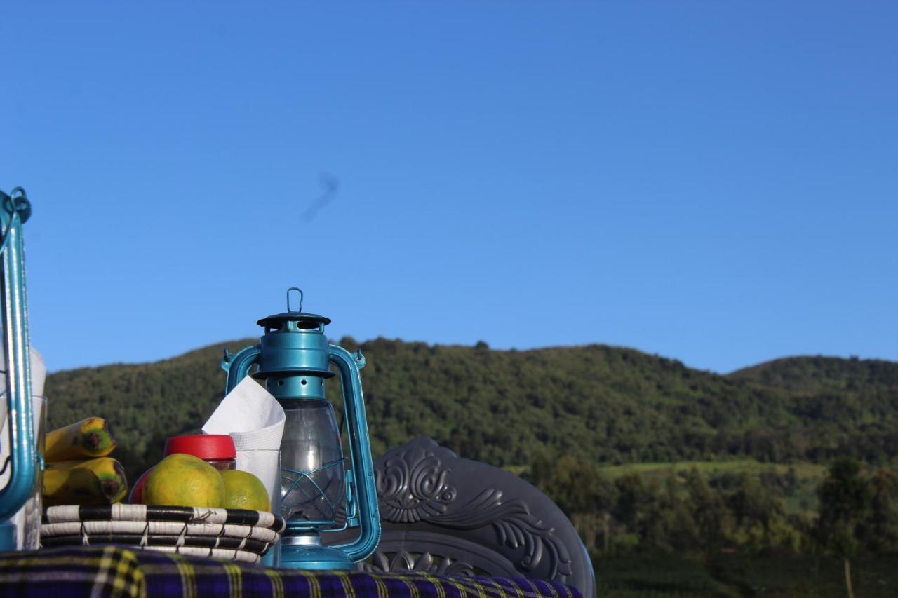 Under Volcanoes View Guest House Nyarugina Bagian luar foto
