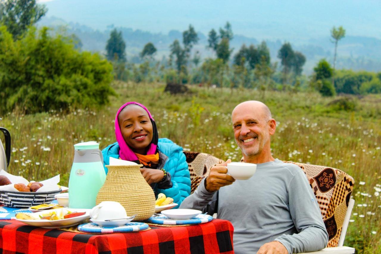 Under Volcanoes View Guest House Nyarugina Bagian luar foto